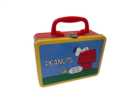 Жестяная коробка для чемодана прямоугольной формы с пластиковой ручкой Металлическая коробка для завтрака на заказ с замком и жестяной ручкой для ключа